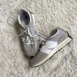 New Balance Gray 327 Sneakers shoes boys 6 women’s 7.5